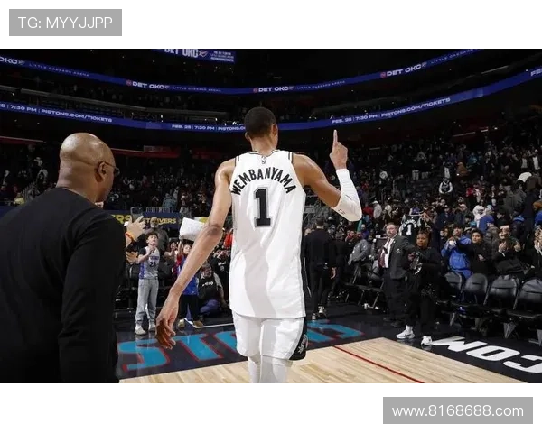 文班亚马夺冠斩绿军摘FMVP 文班亚马夺冠斩绿军摘FMVP